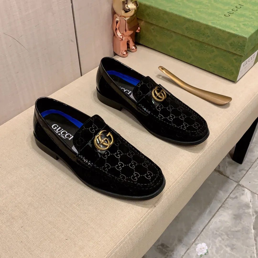 Men's Leather Shoes Men's Shoes 💰480💰💰🎩🎩 [Lightning] [Lightning] "Gucci*" The latest and most popular casual business leather shoes, top brand [Seduce] luxury ~ purchasing agent, top quality ~. [Strong] The upper is made of imported breathable cowhide with matching material ➕ breathable cowhide feet (•) and fine workmanship. The original stylish and stylish soft rubber wear-resistant and non-slip outsole is light and comfortable on the feet. The real thing looks better when taken in real life. 309: code: 38-44, can be customized to 45
